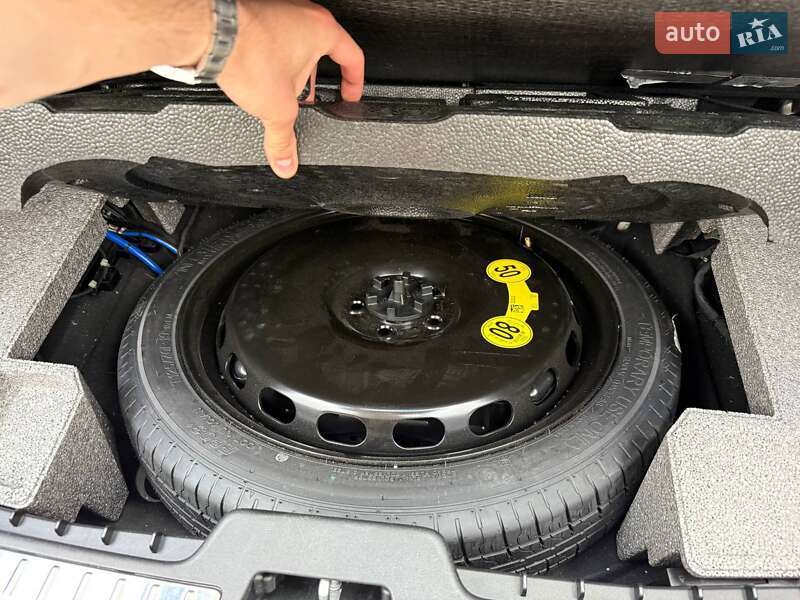 Внедорожник / Кроссовер Volvo XC90 2024 в Киеве