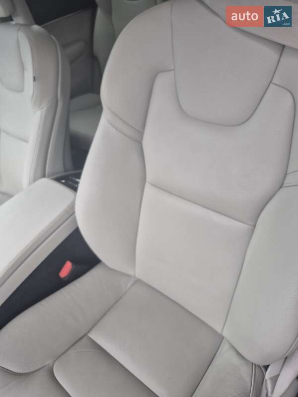 Позашляховик / Кросовер Volvo XC90 2020 в Києві фото 9 Позашляховик / Кросовер Volvo XC90 2020 в Києві