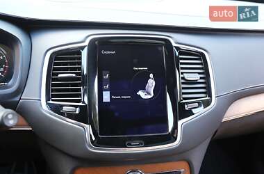 Внедорожник / Кроссовер Volvo XC90 2017 в 
