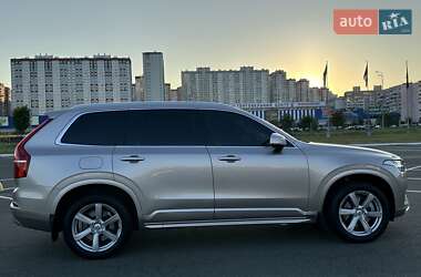 Внедорожник / Кроссовер Volvo XC90 2023 в 