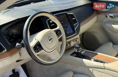 Внедорожник / Кроссовер Volvo XC90 2015 в 