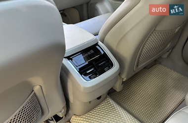 Внедорожник / Кроссовер Volvo XC90 2015 в 
