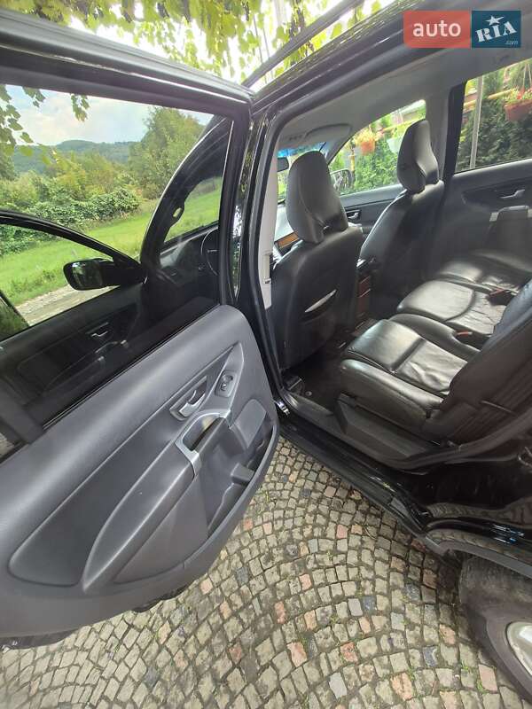 Внедорожник / Кроссовер Volvo XC90 2010 в Великом Раковце