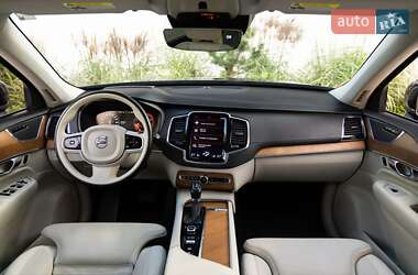 Внедорожник / Кроссовер Volvo XC90 2017 в 