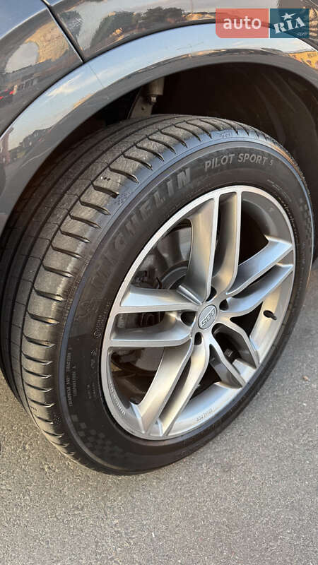 Внедорожник / Кроссовер Volvo XC90 2020 в Киеве