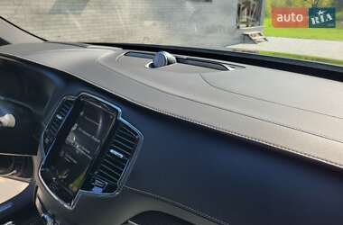 Внедорожник / Кроссовер Volvo XC90 2018 в 