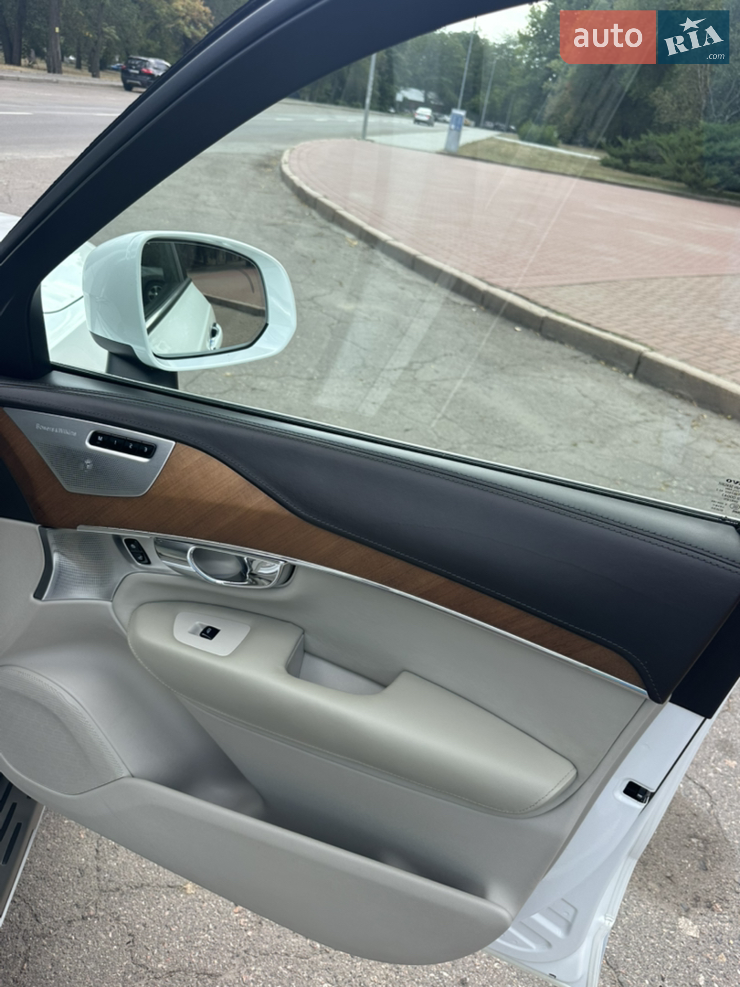 2016 Volvo XC90 - мініатюра 9