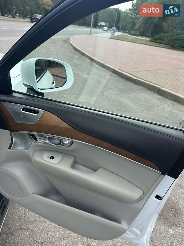 Позашляховик / Кросовер Volvo XC90 2016 в Кропивницькому