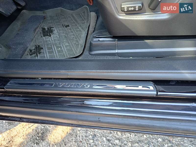 Позашляховик / Кросовер Volvo XC90 2013 в Запоріжжі