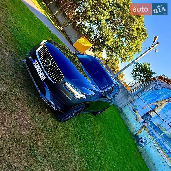 Внедорожник / Кроссовер Volvo XC90 2019 в Александрие
