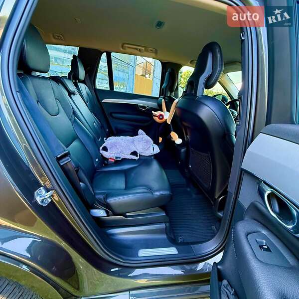 Внедорожник / Кроссовер Volvo XC90 2019 в Александрие