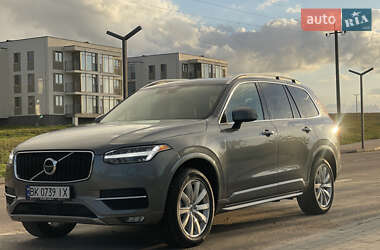 Внедорожник / Кроссовер Volvo XC90 2019 в 