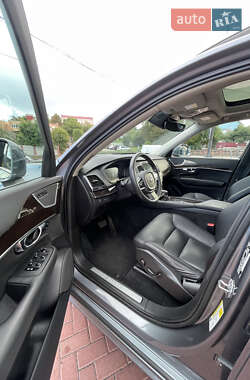 Внедорожник / Кроссовер Volvo XC90 2019 в 