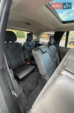 Внедорожник / Кроссовер Volvo XC90 2019 в 