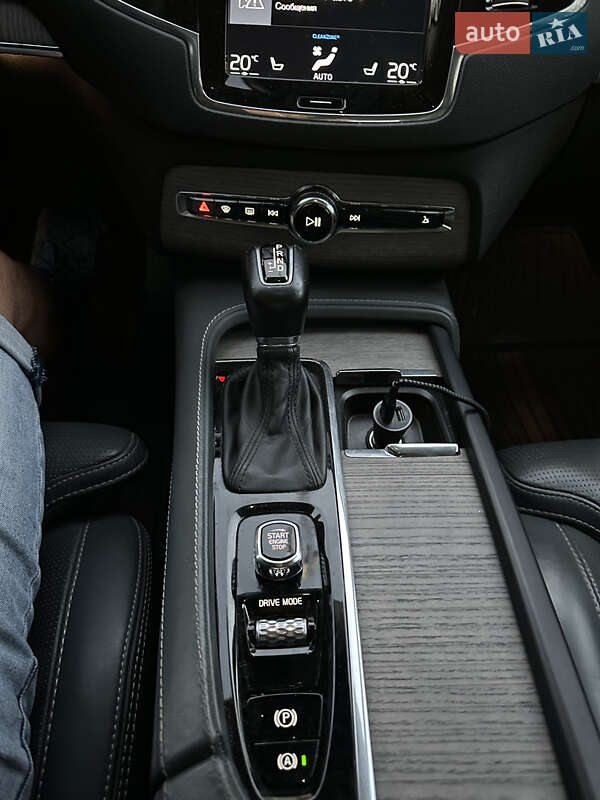 Внедорожник / Кроссовер Volvo XC90 2019 в Харькове