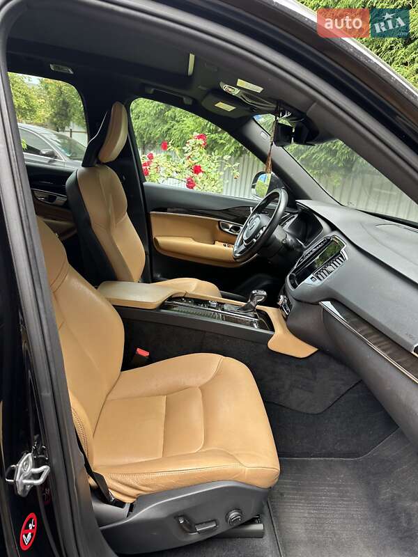 Внедорожник / Кроссовер Volvo XC90 2018 в Львове фото 6 Внедорожник / Кроссовер Volvo XC90 2018 в Львове