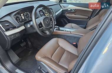 Внедорожник / Кроссовер Volvo XC90 2019 в 
