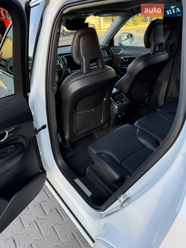 Volvo XC90 2019 VIN YV4102CK6L1586681 фото оголошення 9 з 61
