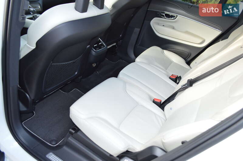 Внедорожник / Кроссовер Volvo XC90 2019 в Ивано-Франковске