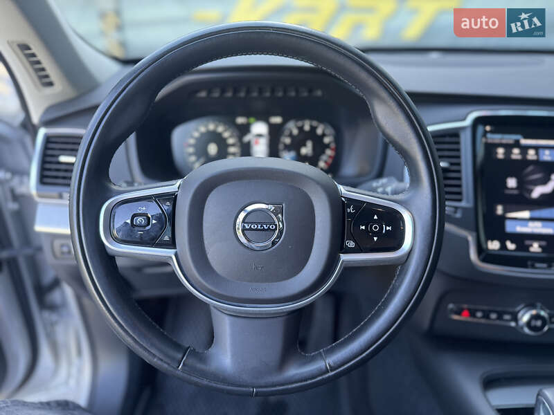 Внедорожник / Кроссовер Volvo XC90 2021 в Киеве