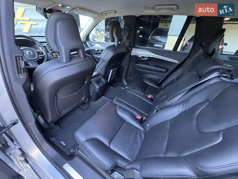 Внедорожник / Кроссовер Volvo XC90 2021 в Киеве
