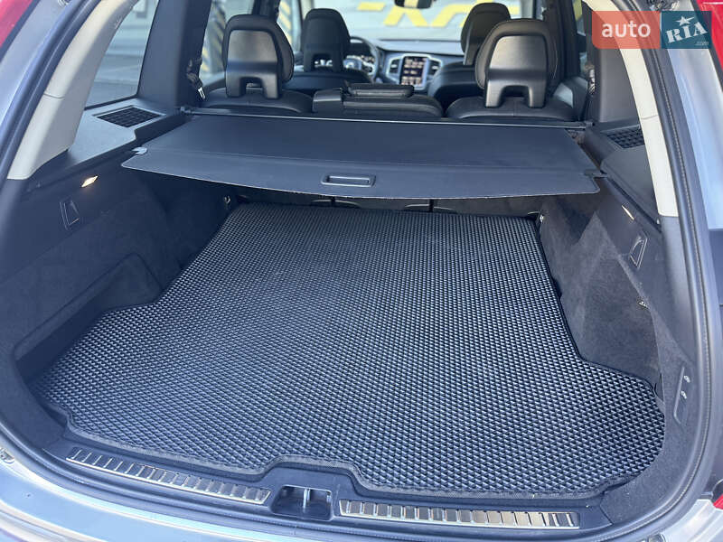 Внедорожник / Кроссовер Volvo XC90 2021 в Киеве