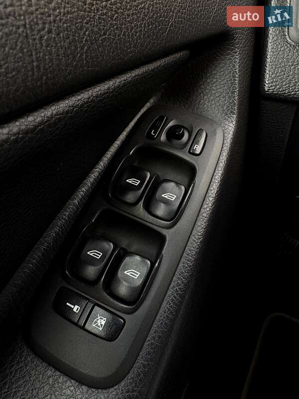 Внедорожник / Кроссовер Volvo XC90 2011 в Тернополе