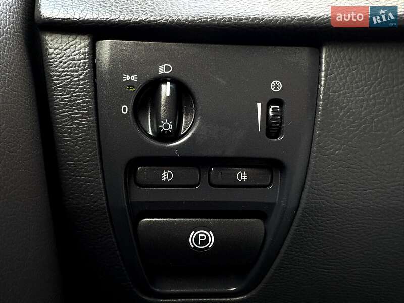 Внедорожник / Кроссовер Volvo XC90 2011 в Тернополе