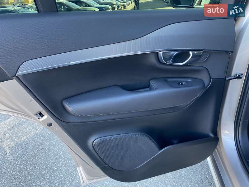 Позашляховик / Кросовер Volvo XC90 2022 в Києві фото 10 Позашляховик / Кросовер Volvo XC90 2022 в Києві