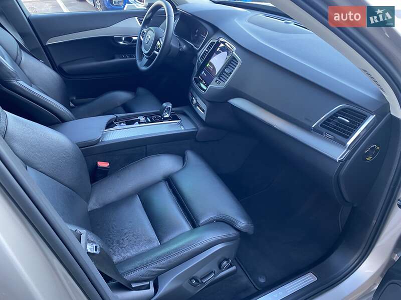 Позашляховик / Кросовер Volvo XC90 2022 в Києві фото 18 Позашляховик / Кросовер Volvo XC90 2022 в Києві