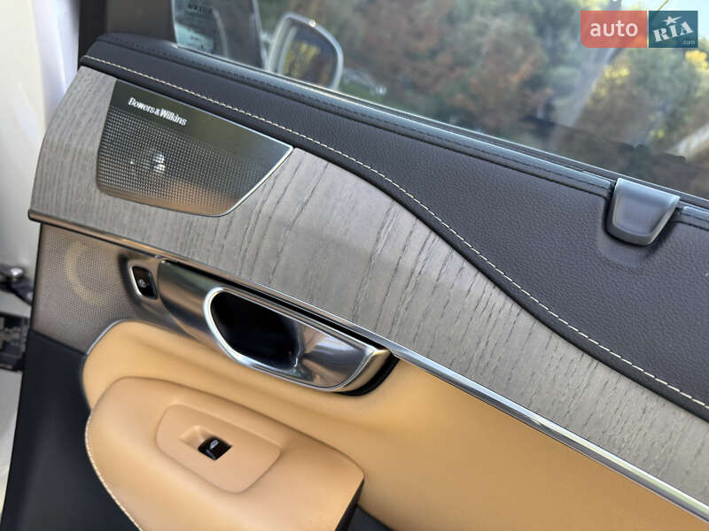 Внедорожник / Кроссовер Volvo XC90 2019 в Киеве фото 64 Внедорожник / Кроссовер Volvo XC90 2019 в Киеве