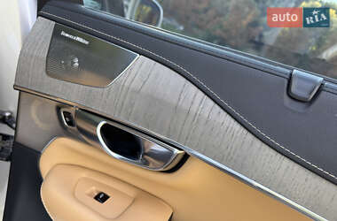 Позашляховик / Кросовер Volvo XC90 2019 в  фото 64 Позашляховик / Кросовер Volvo XC90 2019 в