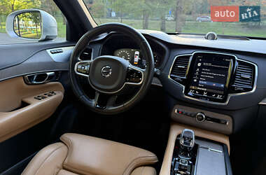Позашляховик / Кросовер Volvo XC90 2019 в  фото 68 Позашляховик / Кросовер Volvo XC90 2019 в