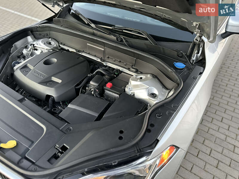 Внедорожник / Кроссовер Volvo XC90 2016 в Тернополе
