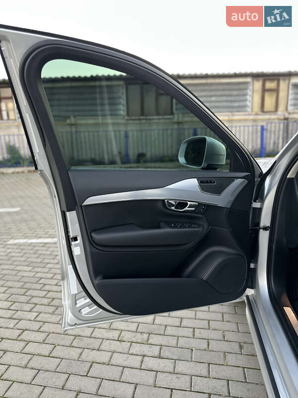 Внедорожник / Кроссовер Volvo XC90 2016 в Тернополе