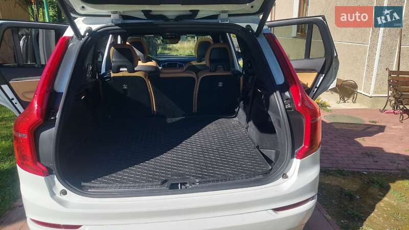 Внедорожник / Кроссовер Volvo XC90 2017 в Киеве фото 15 Внедорожник / Кроссовер Volvo XC90 2017 в Киеве