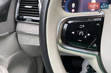 Внедорожник / Кроссовер Volvo XC90 2023 в 