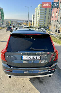 Внедорожник / Кроссовер Volvo XC90 2017 в 