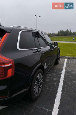 Внедорожник / Кроссовер Volvo XC90 2021 в 