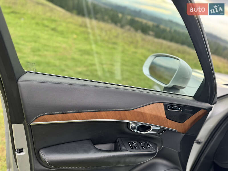 Внедорожник / Кроссовер Volvo XC90 2019 в Старом Самборе фото 3 Внедорожник / Кроссовер Volvo XC90 2019 в Старом Самборе