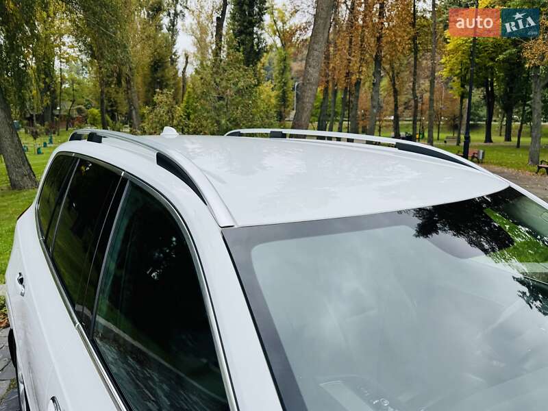 Позашляховик / Кросовер Volvo XC90 2015 в Києві фото 37 Позашляховик / Кросовер Volvo XC90 2015 в Києві
