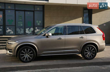 Позашляховик / Кросовер Volvo XC90 2020 в 