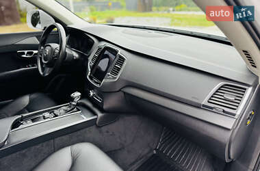 Внедорожник / Кроссовер Volvo XC90 2017 в 