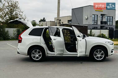 Внедорожник / Кроссовер Volvo XC90 2017 в 