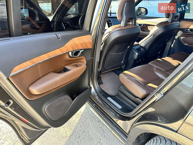 Внедорожник / Кроссовер Volvo XC90 2021 в Ровно