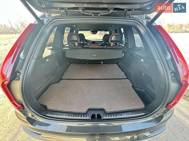 Внедорожник / Кроссовер Volvo XC90 2021 в Ровно