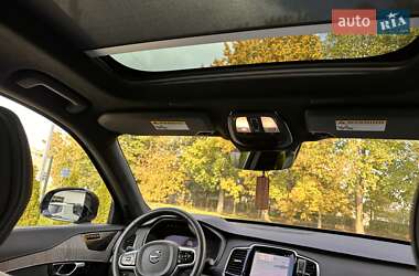 Внедорожник / Кроссовер Volvo XC90 2022 в 