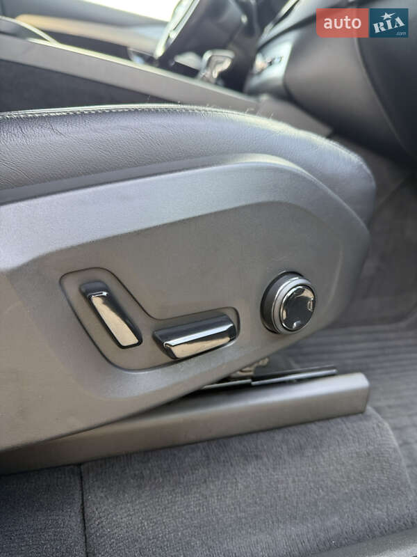 Позашляховик / Кросовер Volvo XC90 2017 в Івано-Франківську