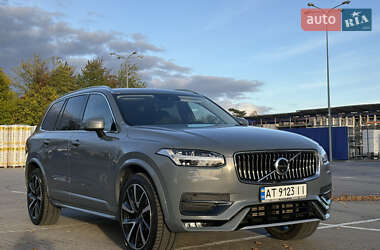 Внедорожник / Кроссовер Volvo XC90 2022 в 
