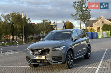 Внедорожник / Кроссовер Volvo XC90 2022 в 